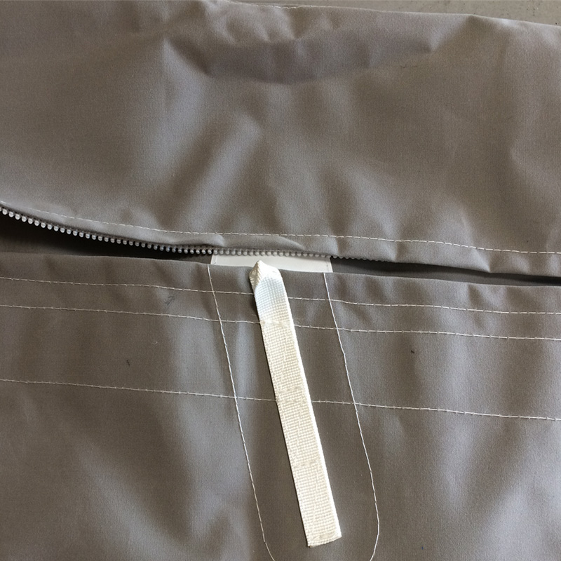 Zipper protected from UV comfort sail pack.JPG